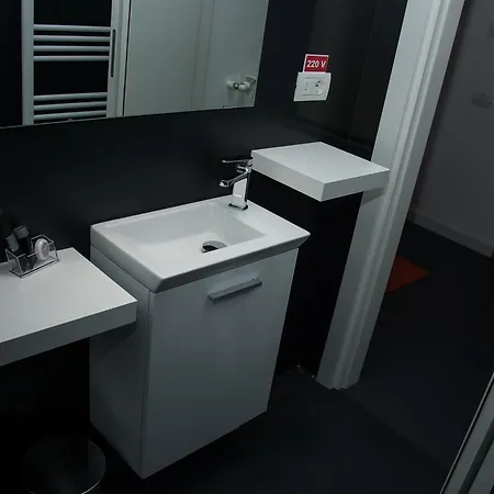 Living Aparthotel