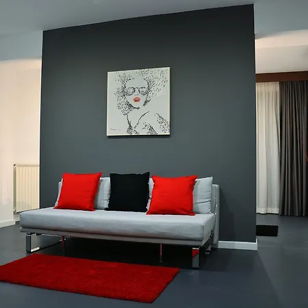 Living 3* Bucharest