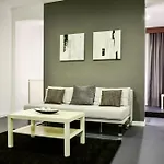 Hotel de apartamente Living 3*