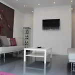 Hotel de apartamente Living 3*