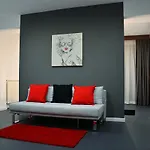 Living 3* Bucureşti