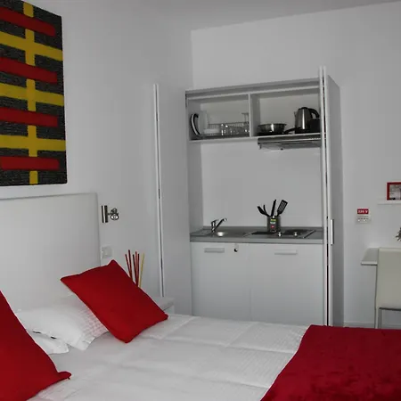 Living Apartahotel