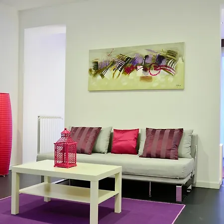 מלון דירות Living