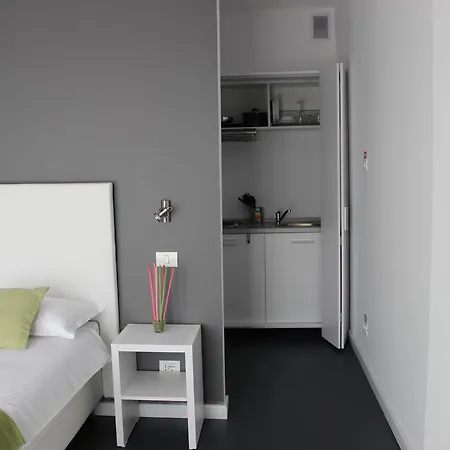 Living מלון דירות 3*