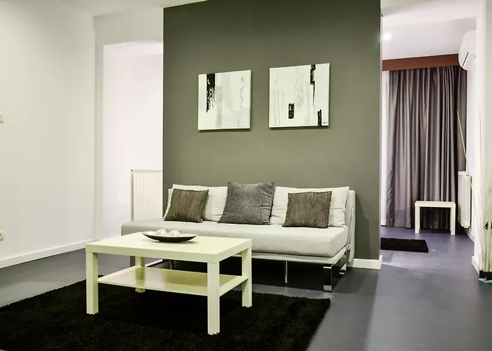 Aparthotel Living 3*