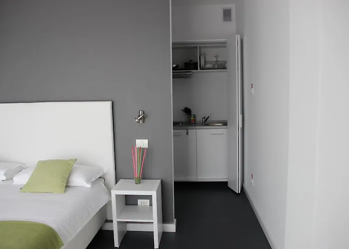 Living Apart-hotel 3*