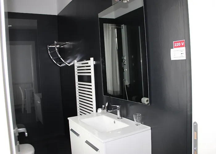 Living 3* Bükreş
